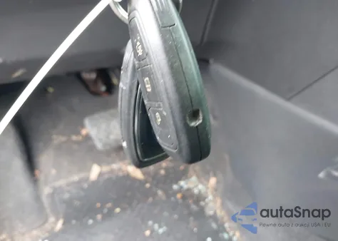 2013 Ford Fiesta Titanium из США, поврежденный, VIN 3FADP4FJ2DM113719